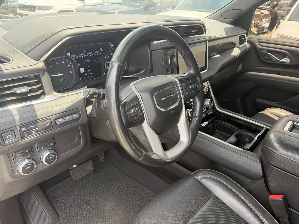 Used 2021 GMC Yukon XL Denali AWD/4WD image 10
