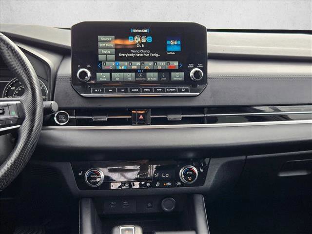 Used 2024 Mitsubishi Outlander SE Black Edition image 11