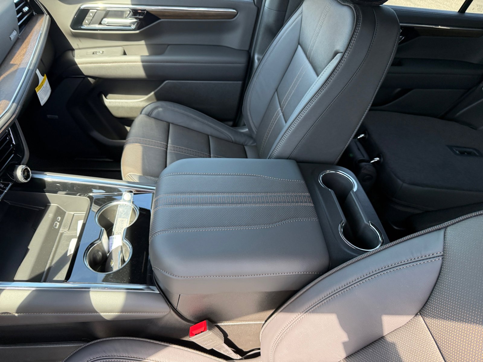 New 2026 Chevrolet Tahoe High Country AWD/4WD image 14