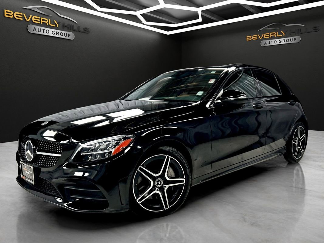 Used 2019 Mercedes-Benz C 300 4MATIC Sedan image 1