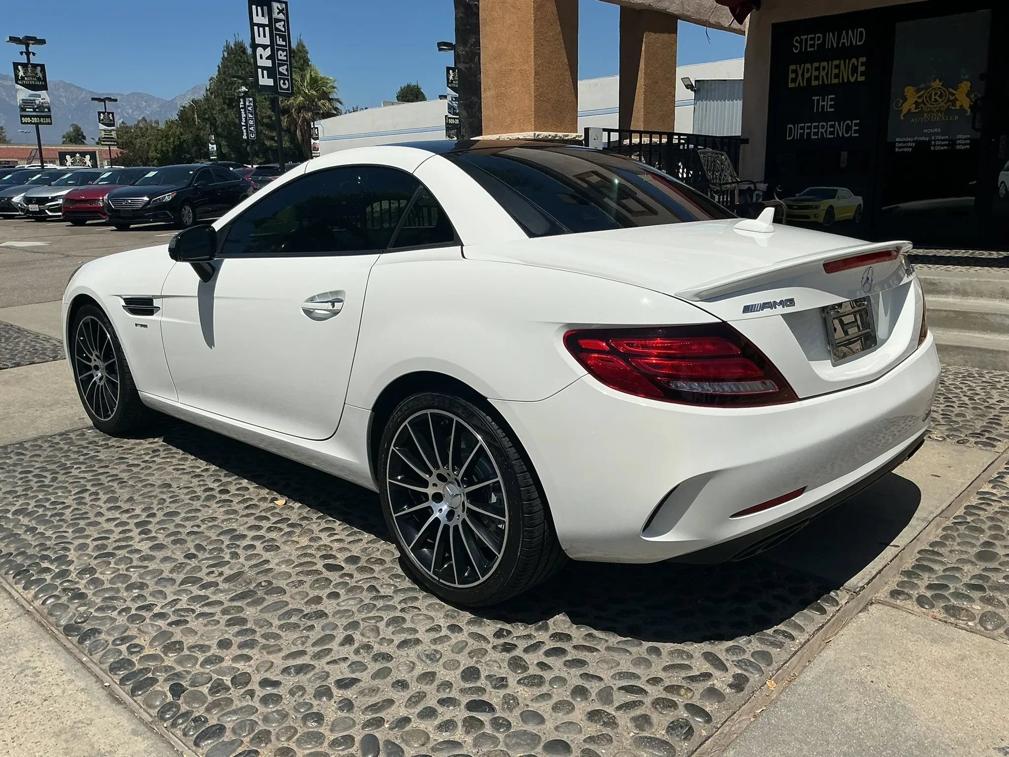 Used 2017 Mercedes-Benz SLC 43 AMG image 14