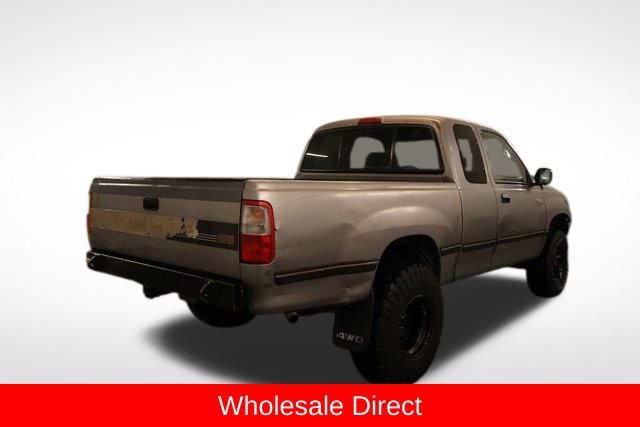 Used 1996 Toyota T100 SR5 image 2