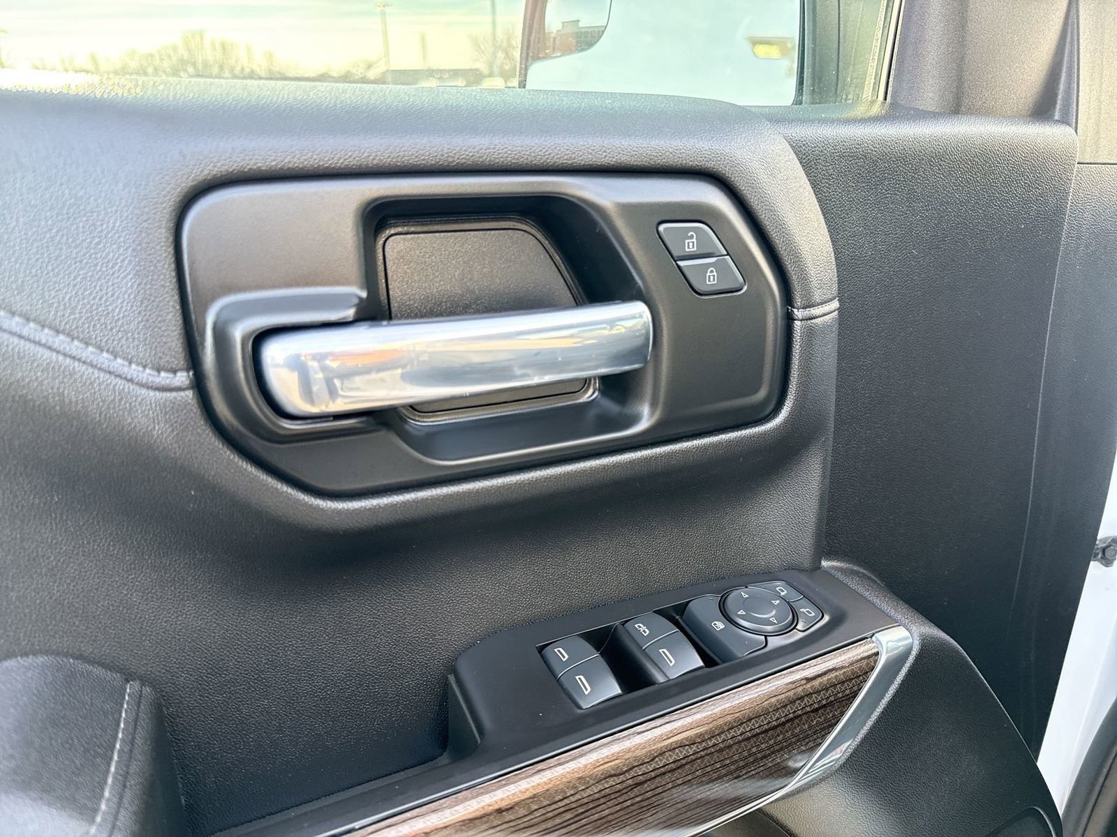 Used 2021 Chevrolet Silverado 1500 RST image 15