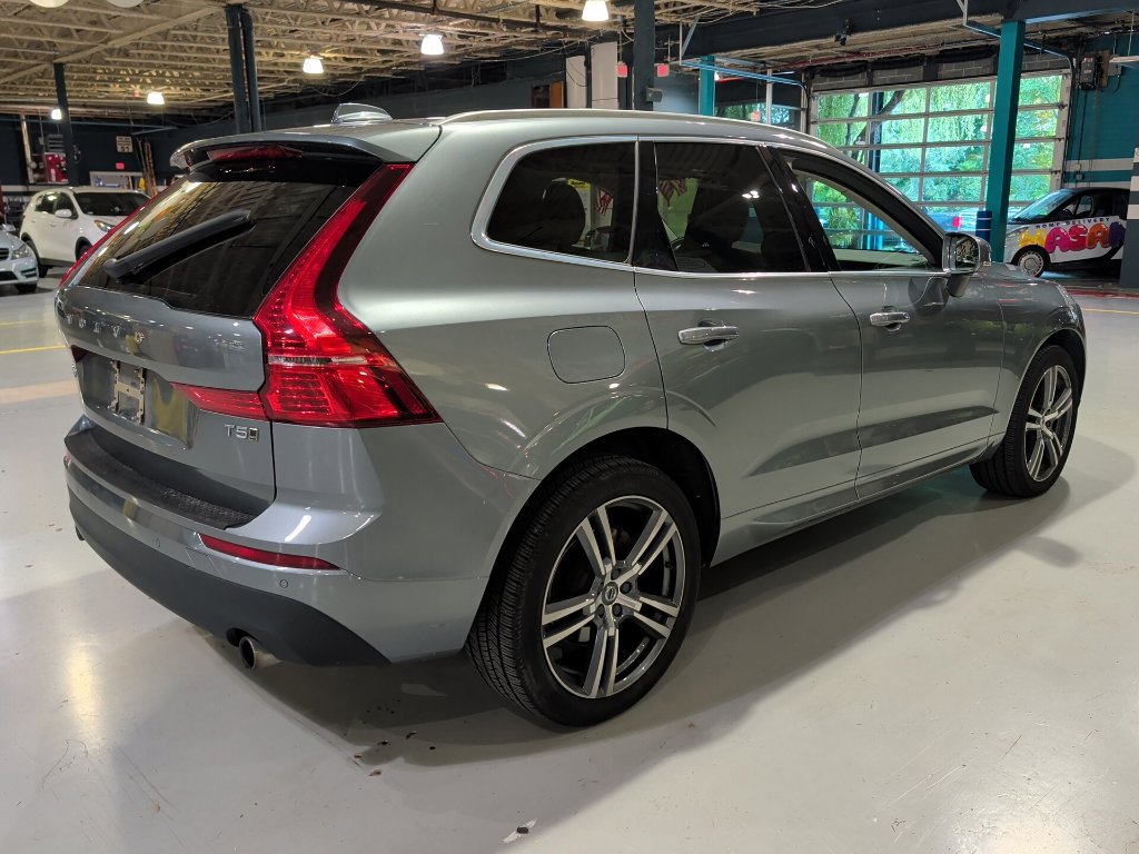 Used 2020 Volvo XC60 T5 Momentum AWD/4WD image 12