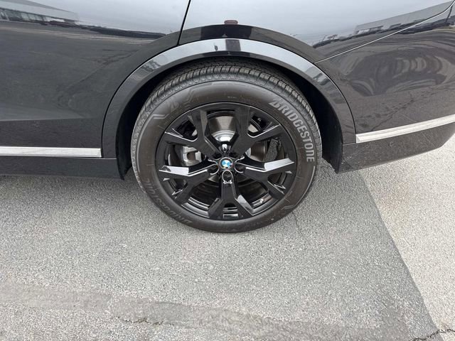 Used 2023 BMW X7 xDrive40i w/ Premium Package image 30
