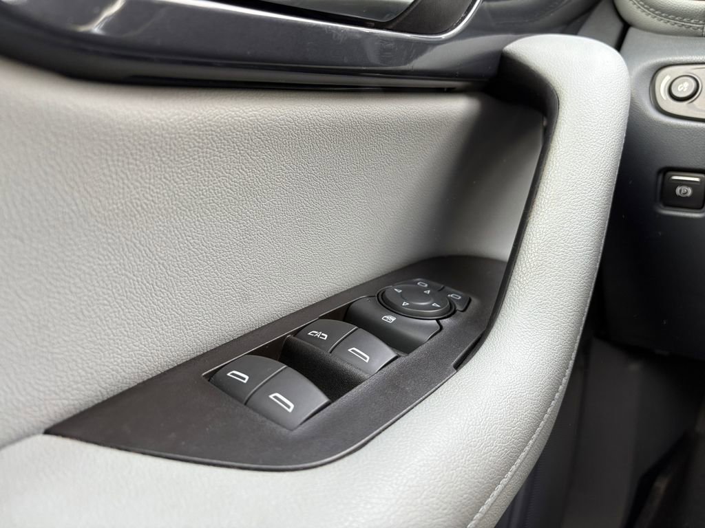 Used 2019 Chevrolet Blazer LT image 19