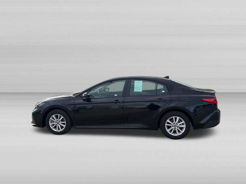 Used 2026 Toyota Camry LE FWD image 6