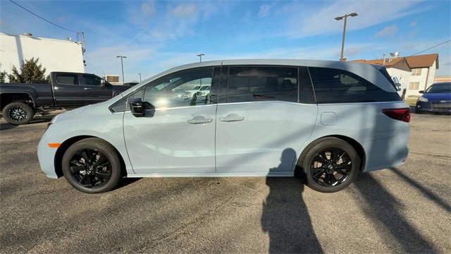 Used 2023 Honda Odyssey Sport image 5