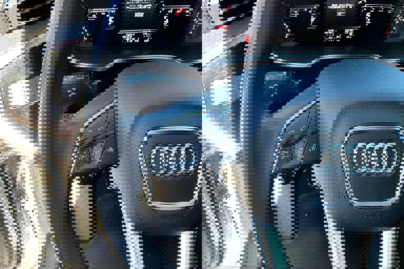 Used 2020 Audi Q3 2.0T Premium Plus w/ Premium Plus Package AWD/4WD image 23