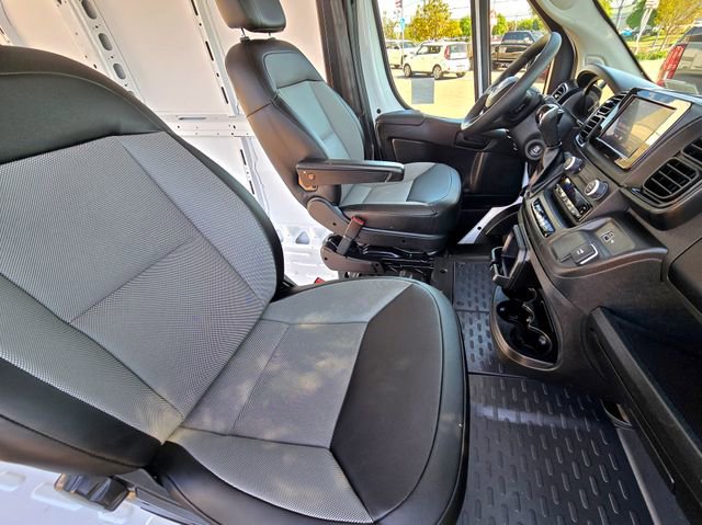 Used 2024 RAM ProMaster 2500 image 21