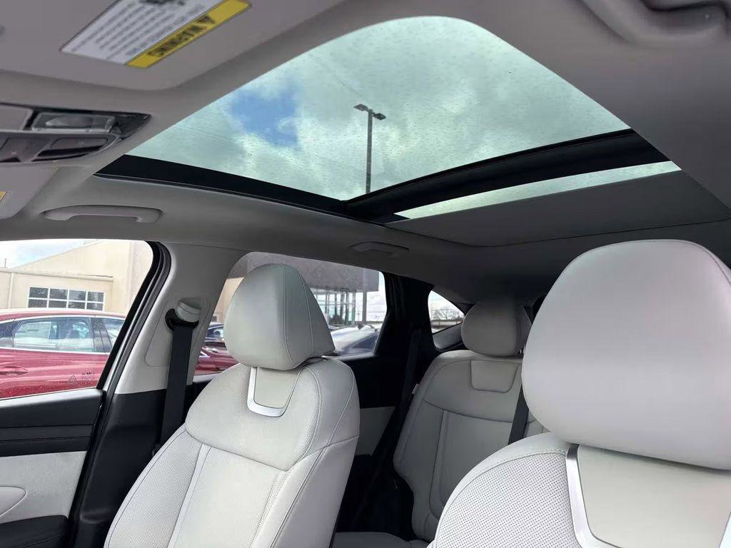 New 2026 Hyundai Tucson Limited image 6