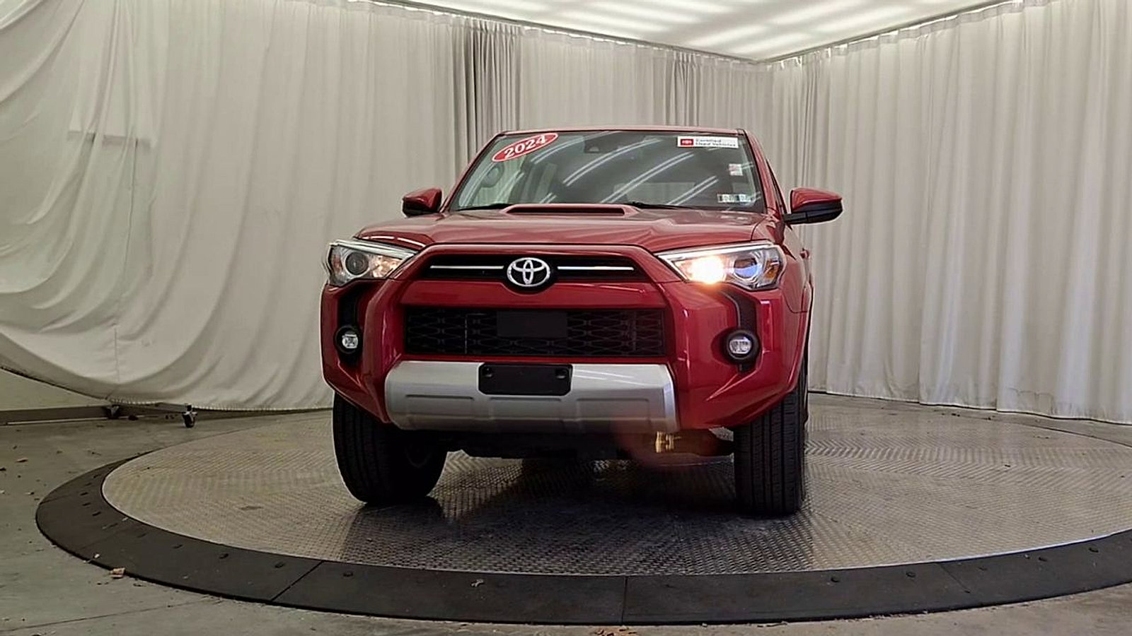 Certified 2024 Toyota 4Runner TRD Off-Road AWD/4WD image 4