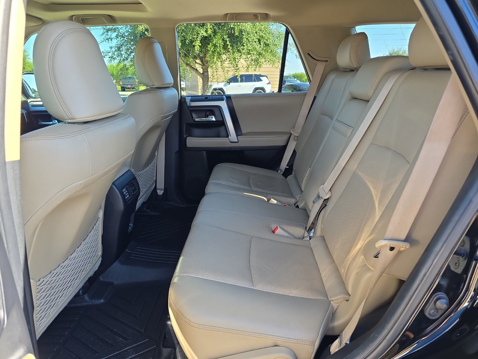 Used 2024 Toyota 4Runner Limited RWD image 11
