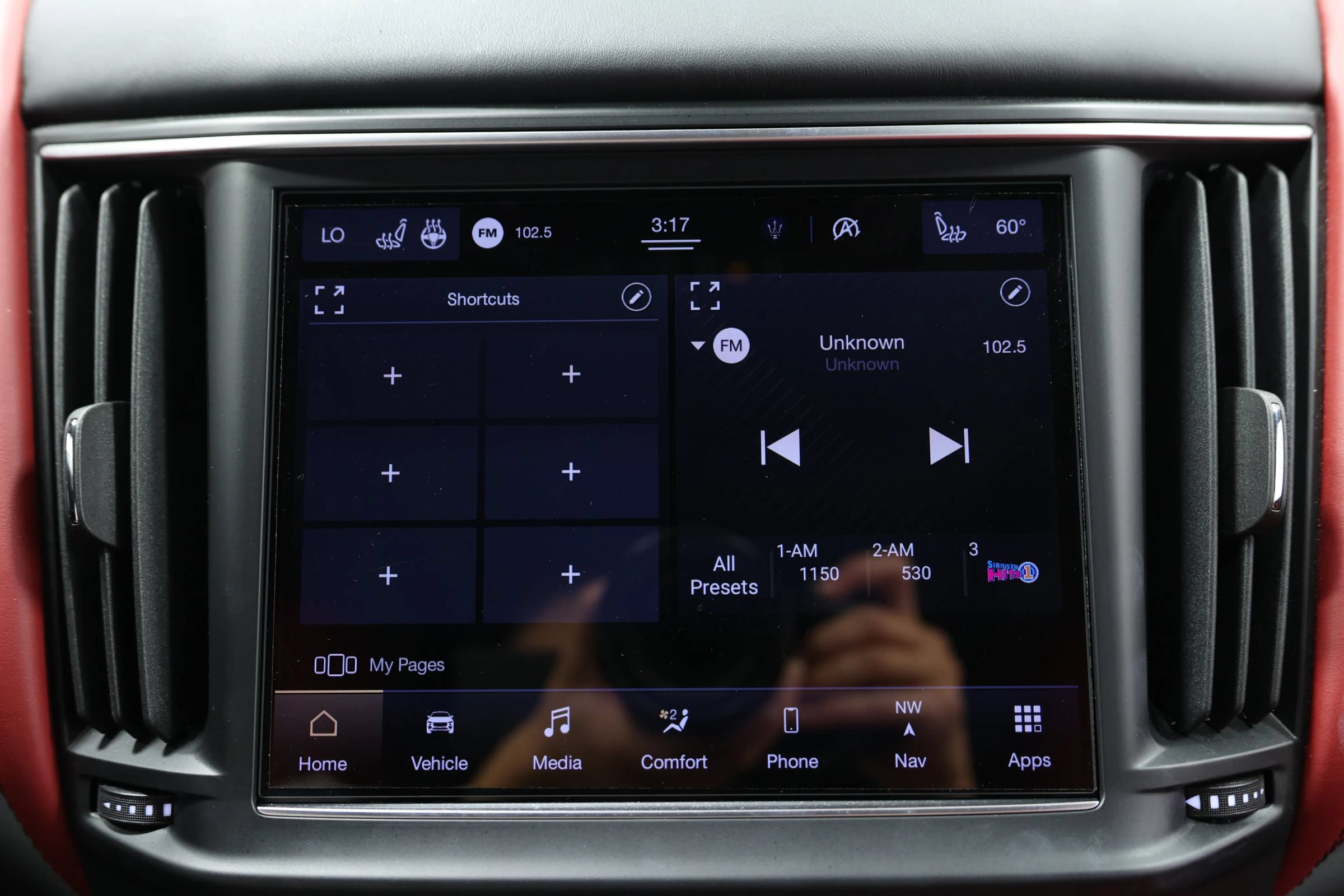 Used 2021 Maserati Levante GTS AWD/4WD image 34