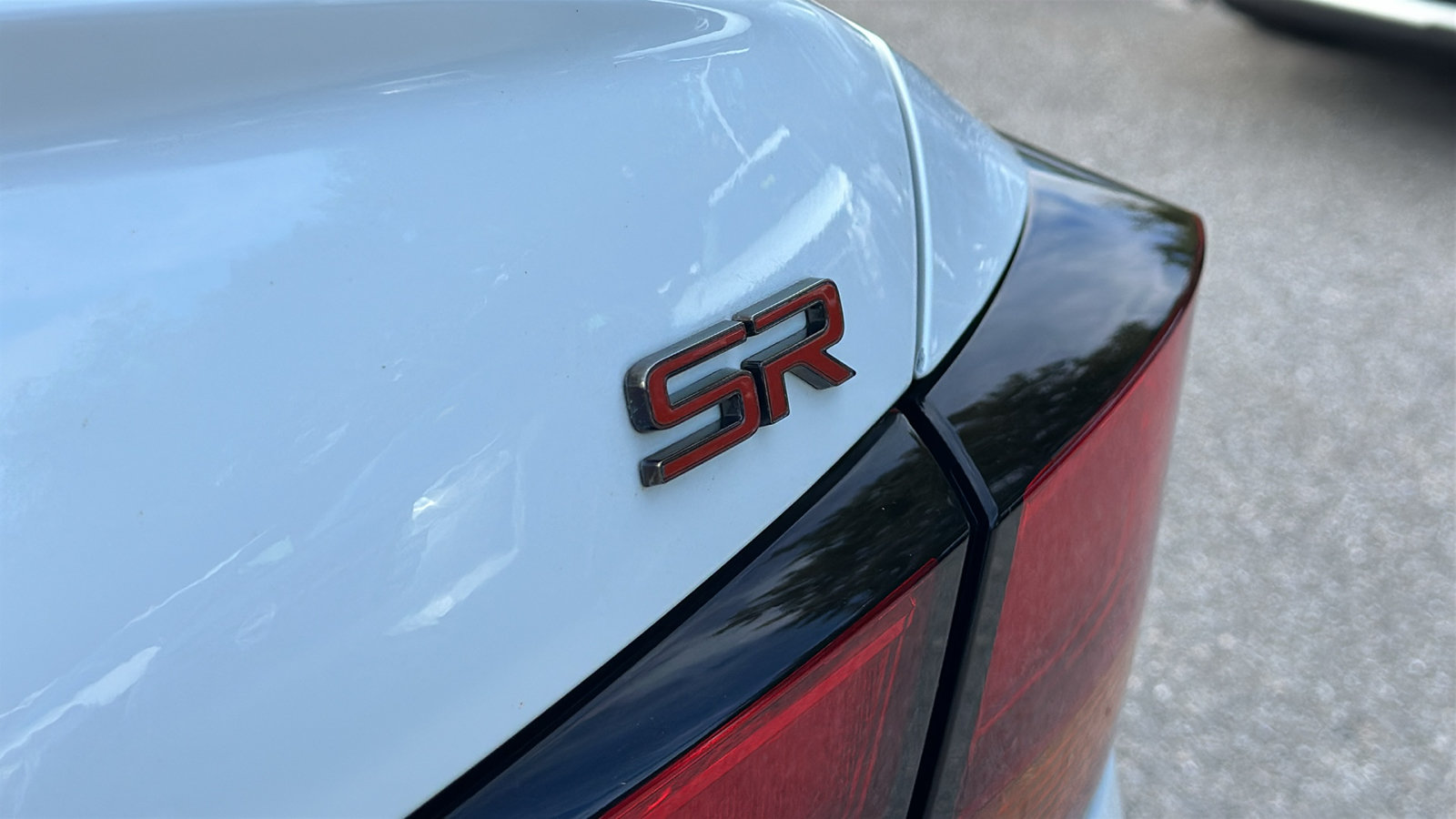 Certified 2024 Nissan Altima 2.5 SR FWD image 10