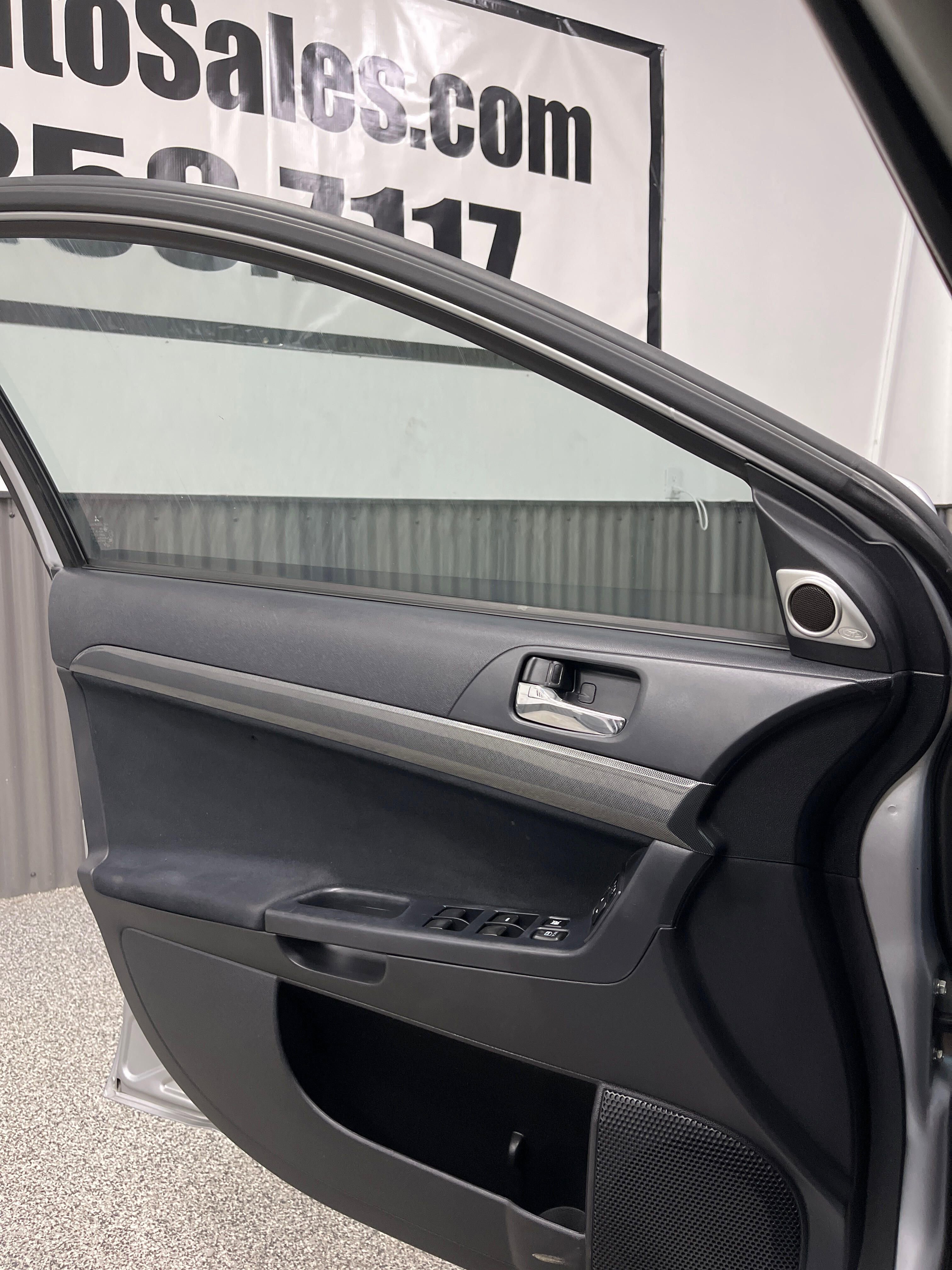 Used 2010 Mitsubishi Lancer Evolution GSR image 18