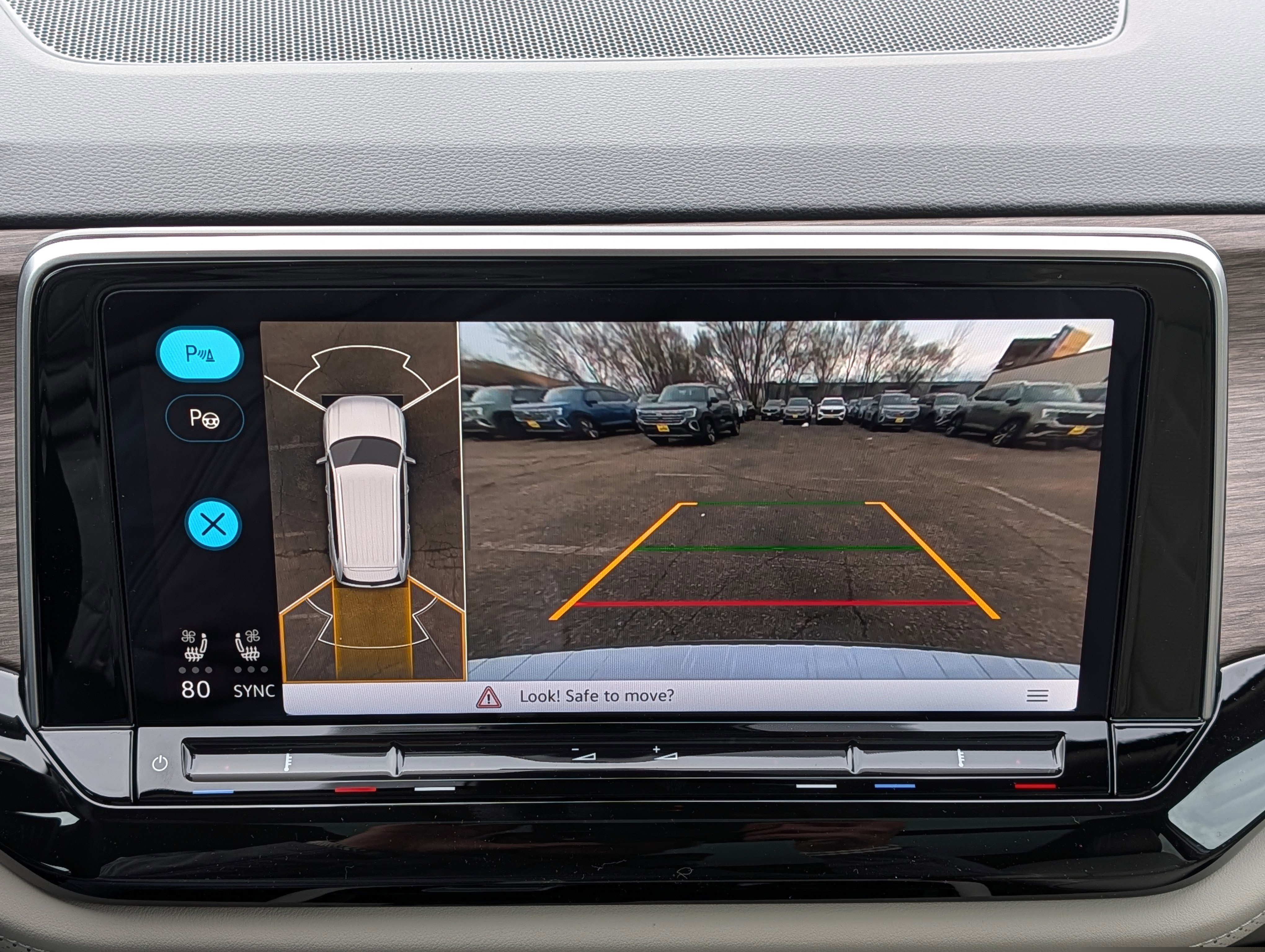 New 2026 Volkswagen Atlas SEL Premium R-Line image 10