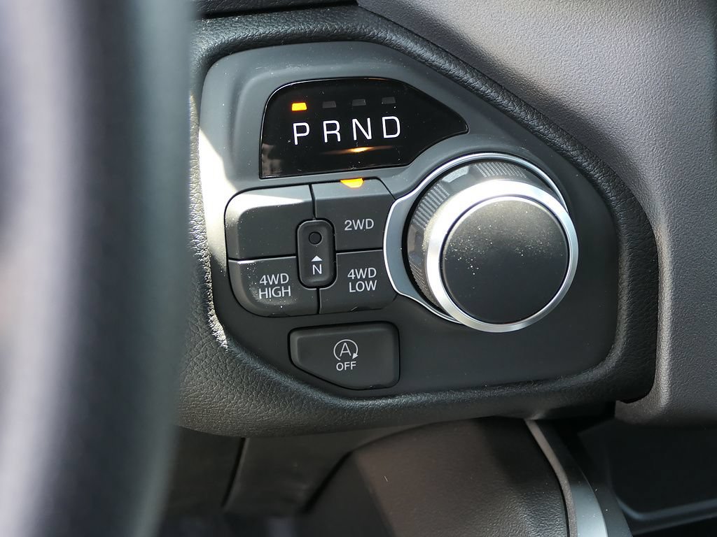 New 2026 RAM 1500 Express AWD/4WD image 16