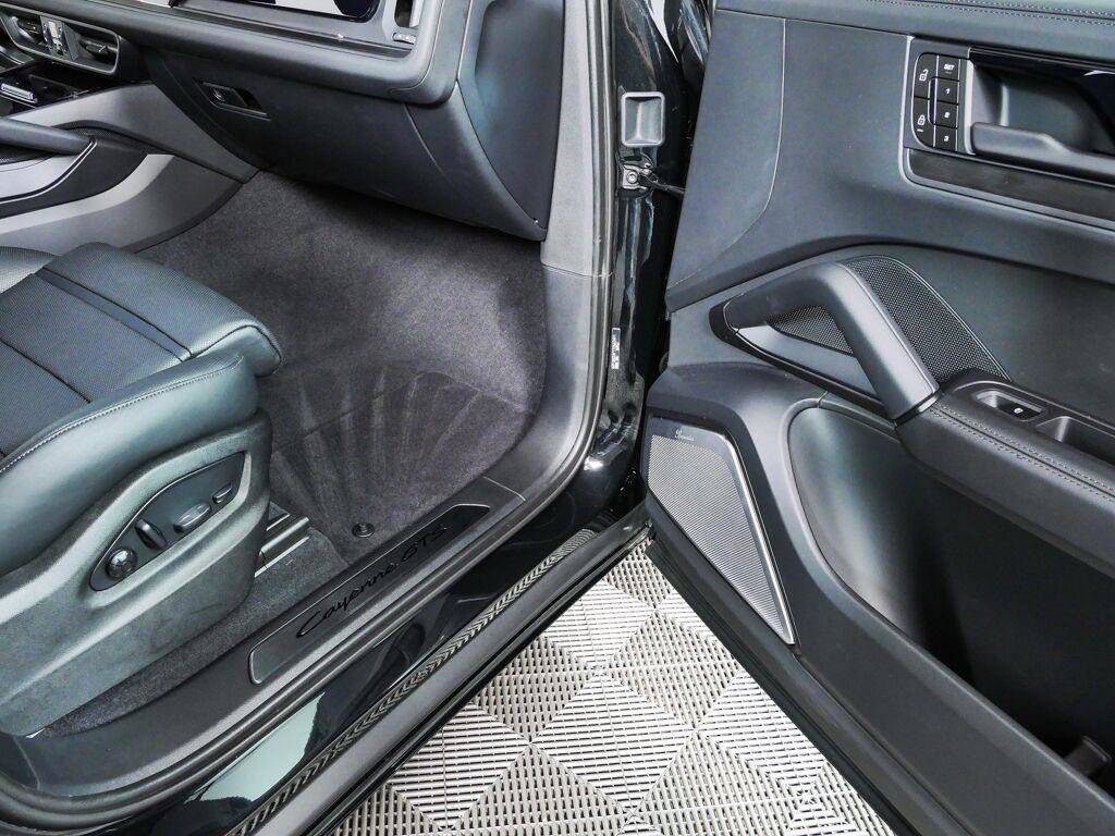 New 2026 Porsche Cayenne GTS AWD/4WD image 27
