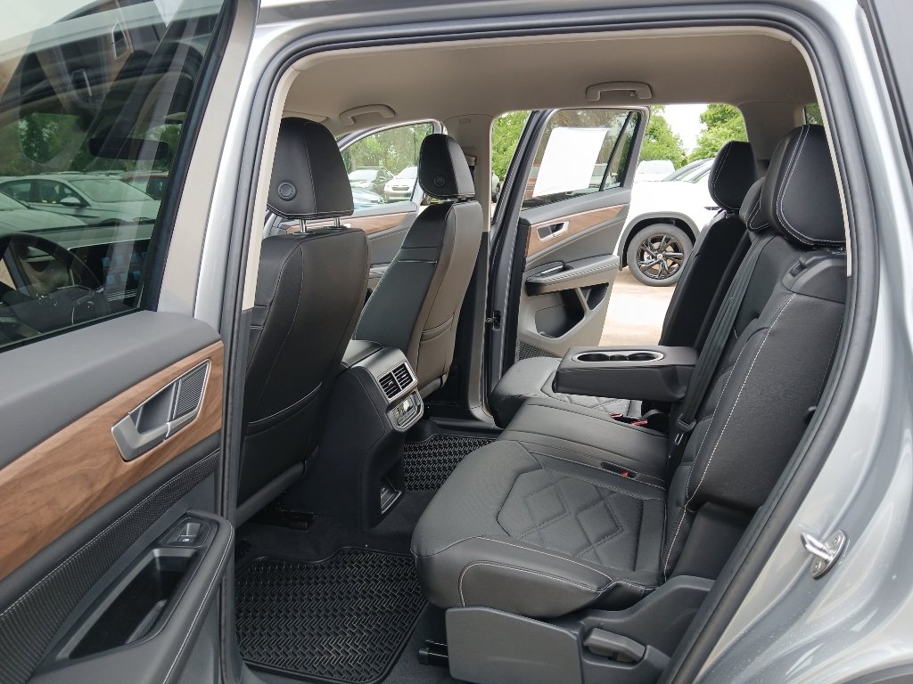 New 2026 Volkswagen Atlas SE FWD image 18