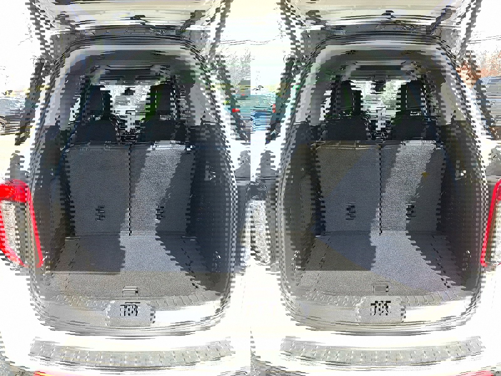 Certified 2023 Ford Explorer Limited w/ Limited Technology Package image 29