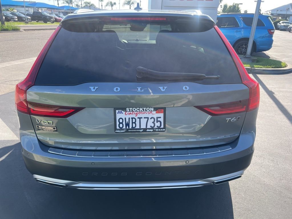Used 2017 Volvo V90 T6 Cross Country AWD/4WD image 16