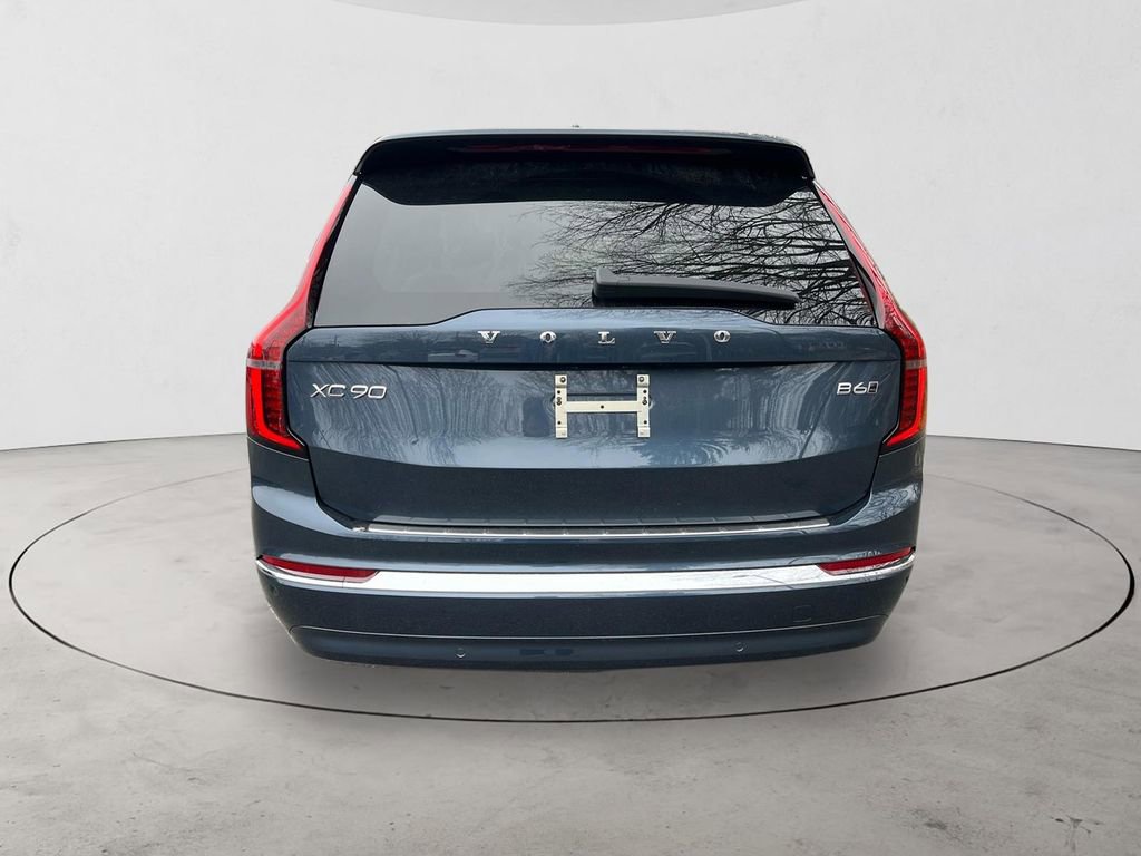 New 2026 Volvo XC90 B6 Plus w/ Protection Package Premier AWD/4WD image 4