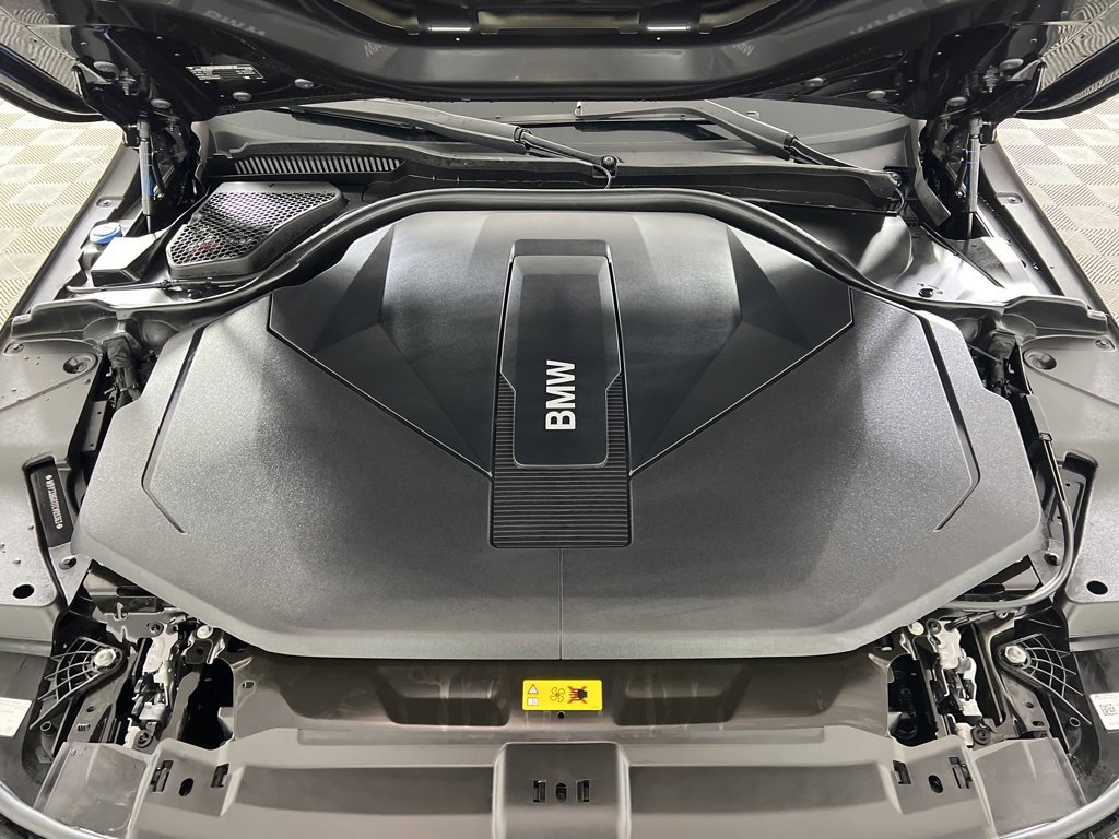 Used 2026 BMW i5 eDrive40 w/ Premium Package image 25