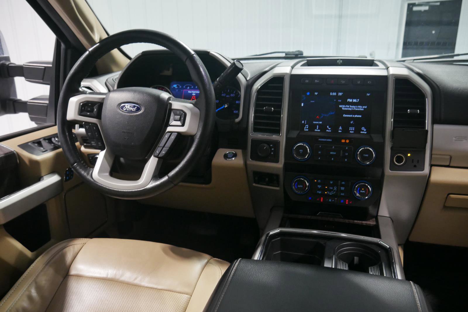 Used 2019 Ford F450 Lariat w/ Lariat Ultimate Package image 18