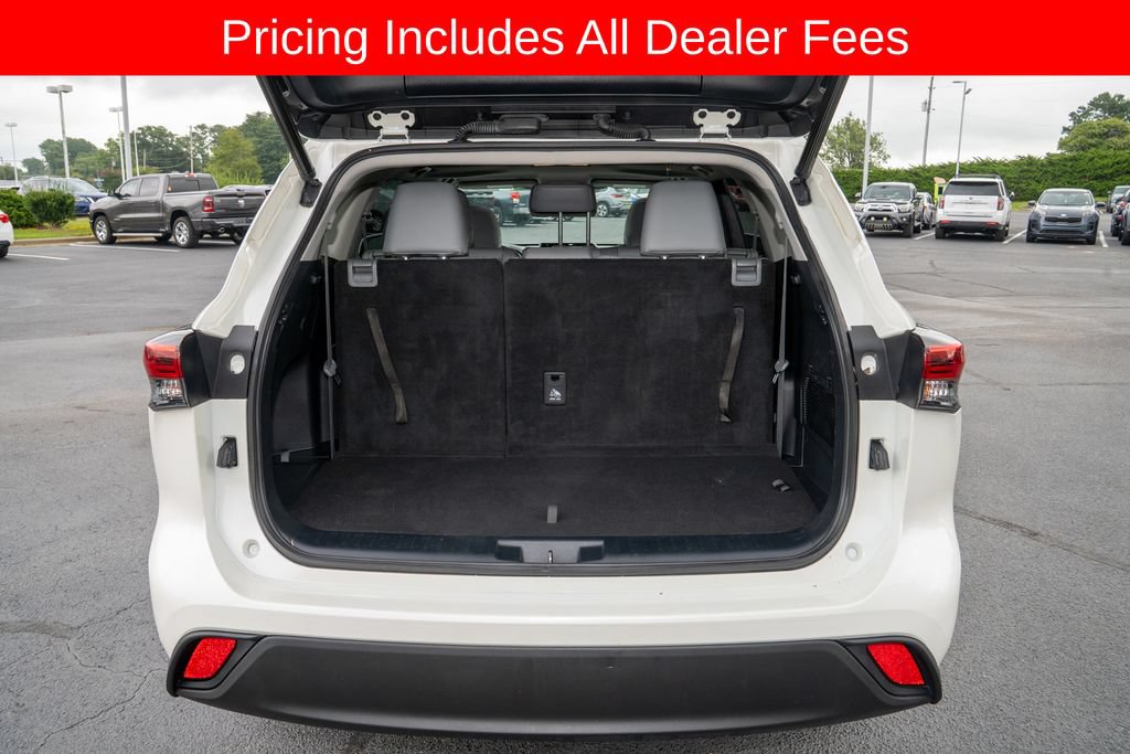Used 2021 Toyota Highlander XLE FWD image 5