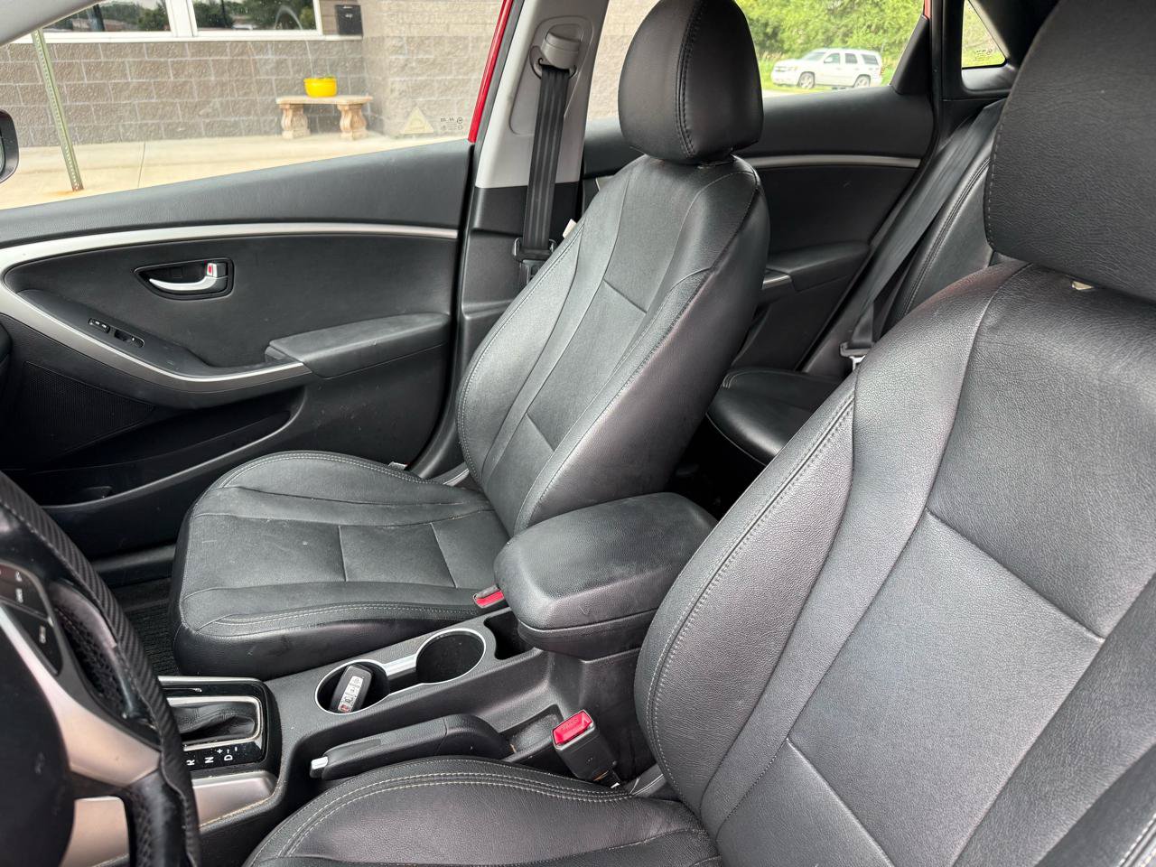 Used 2013 Hyundai Elantra GT w/ Touch & Go Pkg FWD image 11