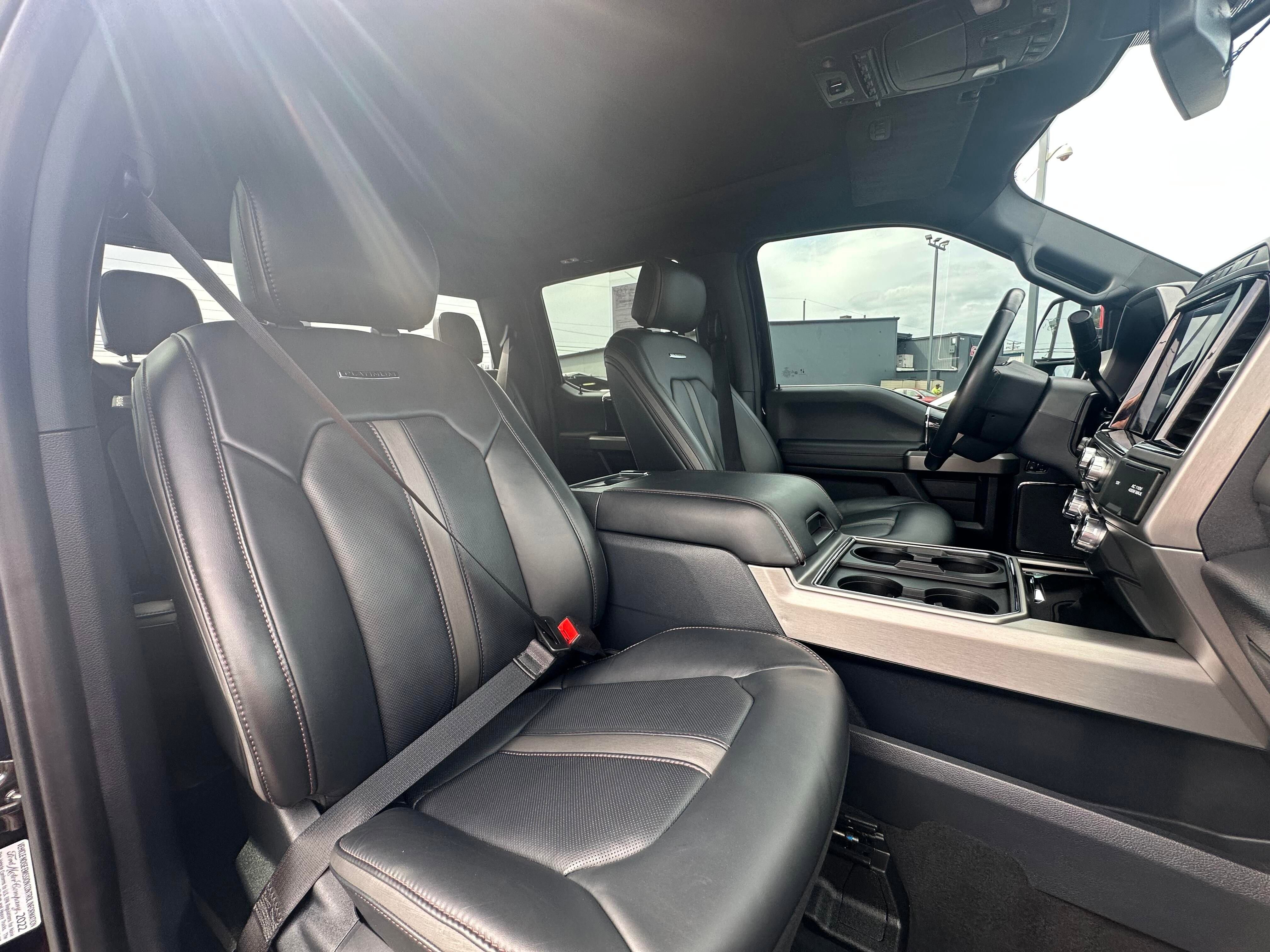 Used 2022 Ford F250 Platinum w/ FX4 Off-Road Package image 15