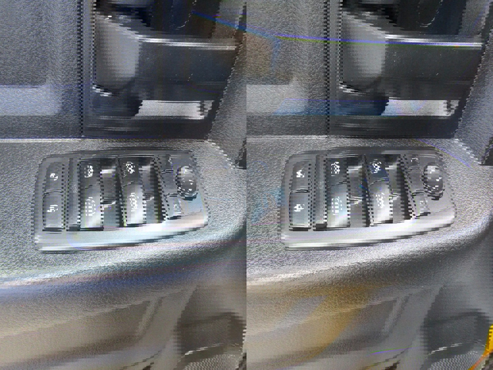 Used 2017 RAM 2500 Tradesman w/ Chrome Appearance Group image 17