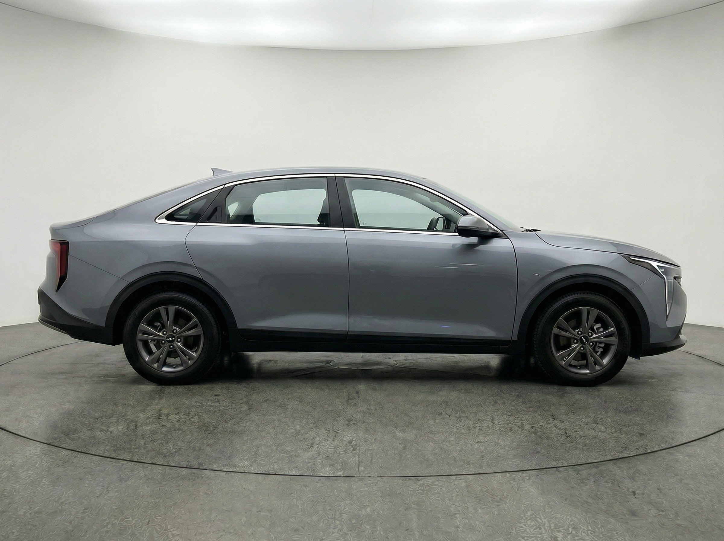Used 2025 Kia K4 LXS image 11