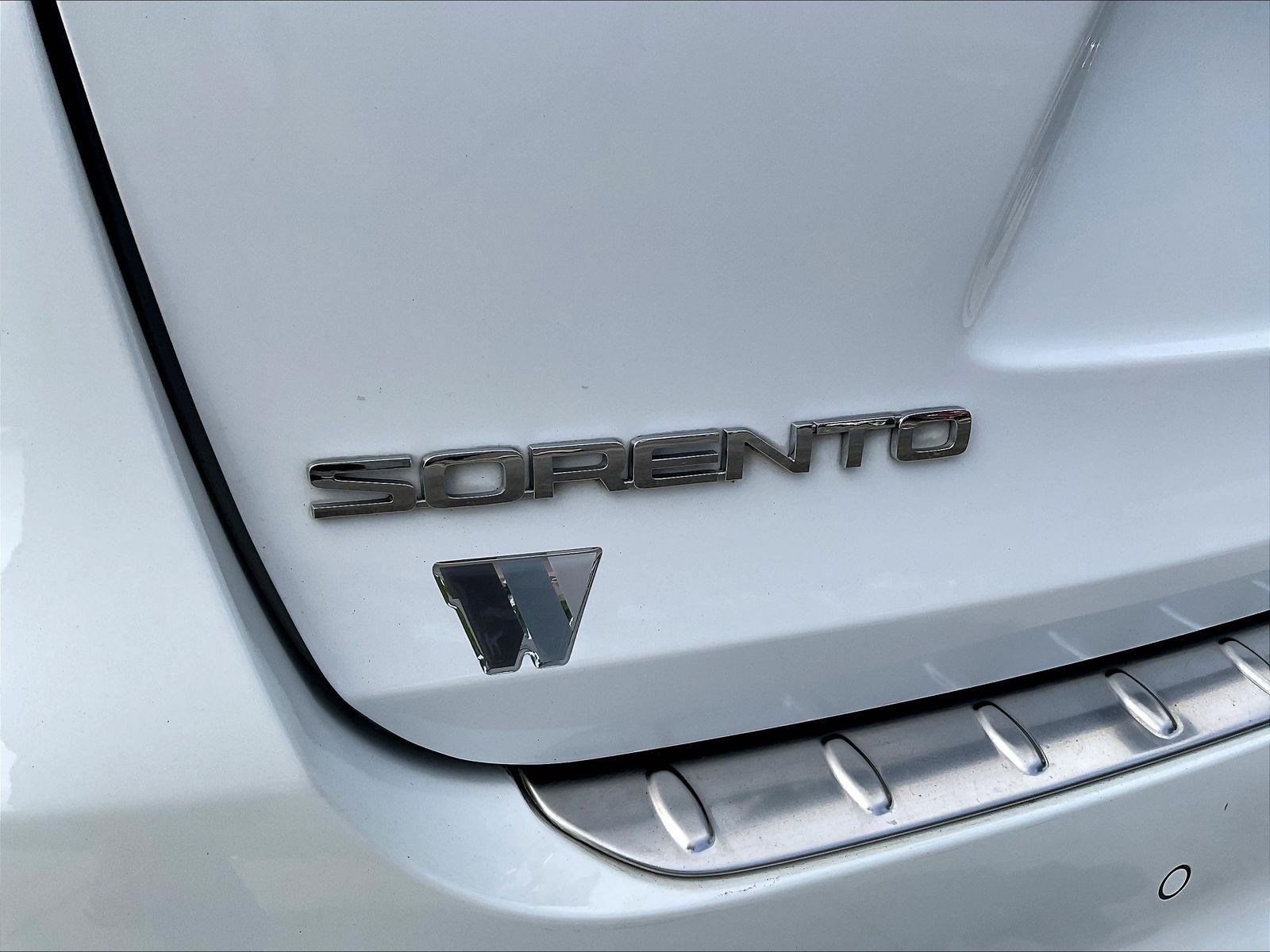 Used 2019 Kia Sorento SX FWD image 24