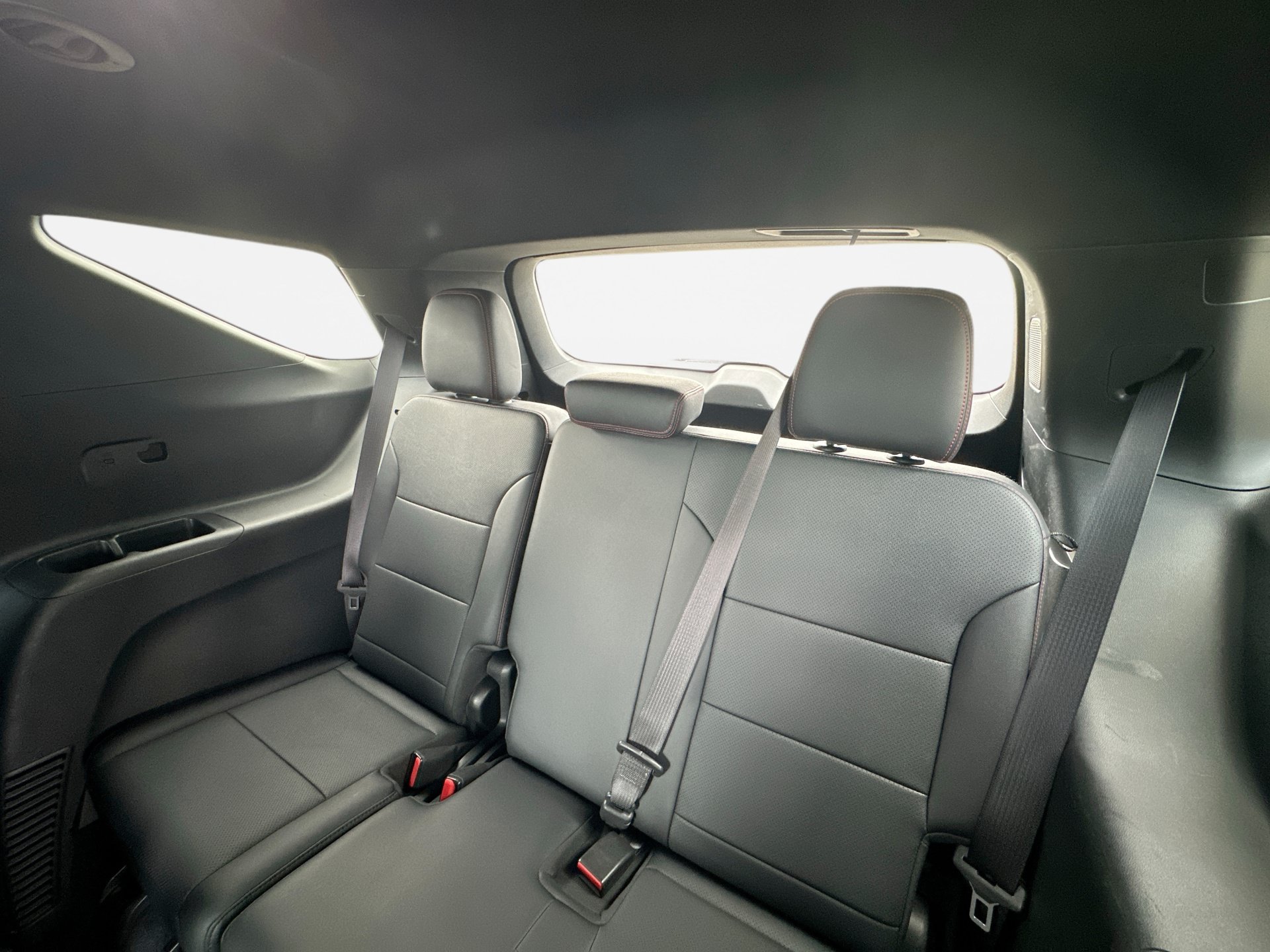 Used 2025 Chevrolet Traverse Z71 AWD/4WD image 16