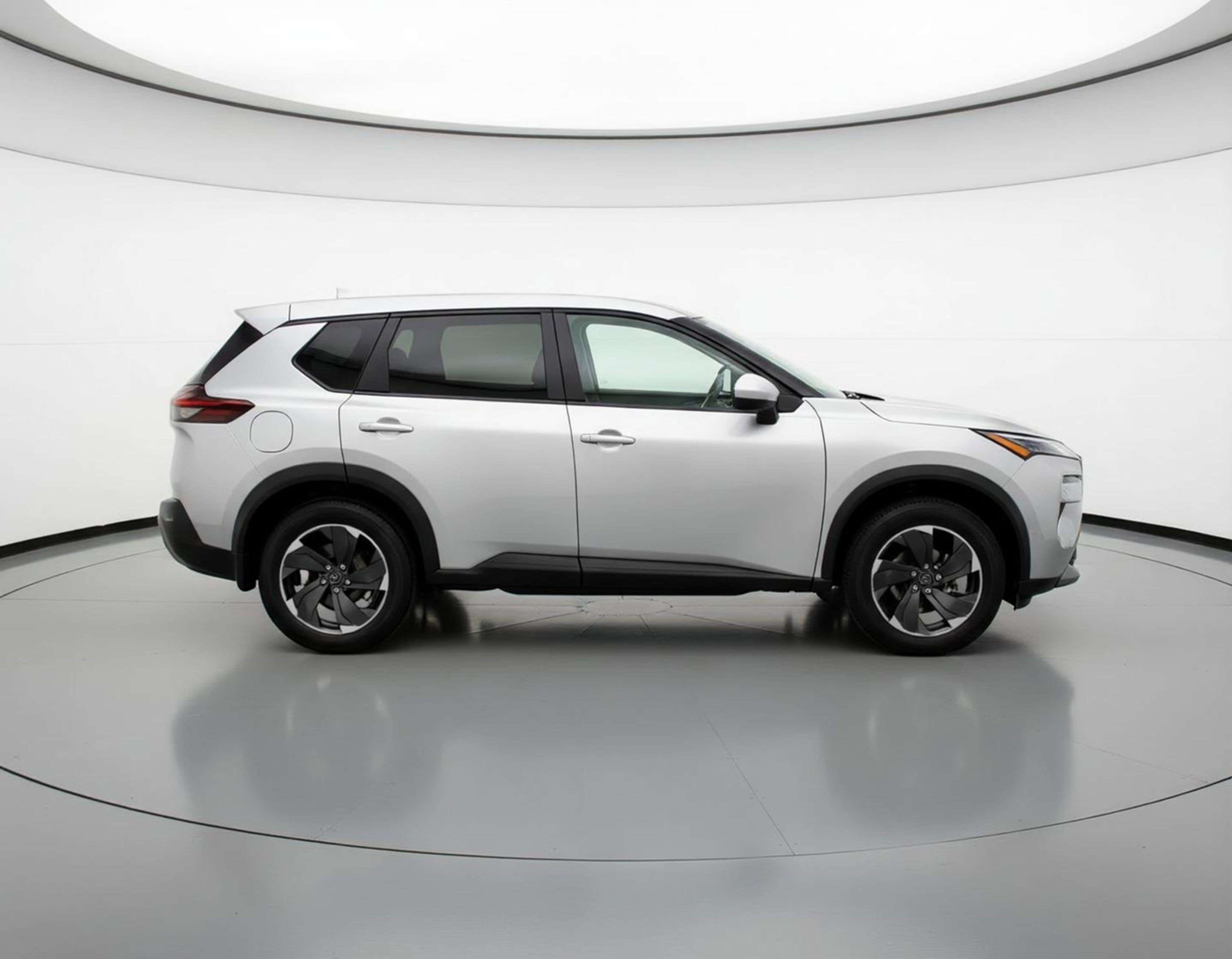 Used 2025 Nissan Rogue SV AWD/4WD image 11