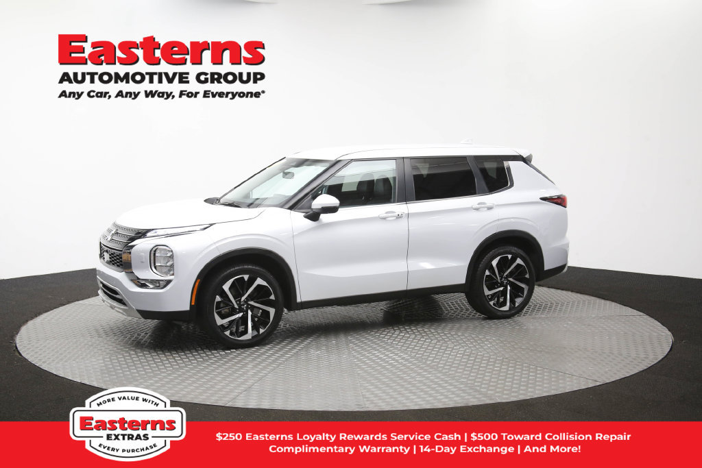 Used 2024 Mitsubishi Outlander SE AWD/4WD image 60