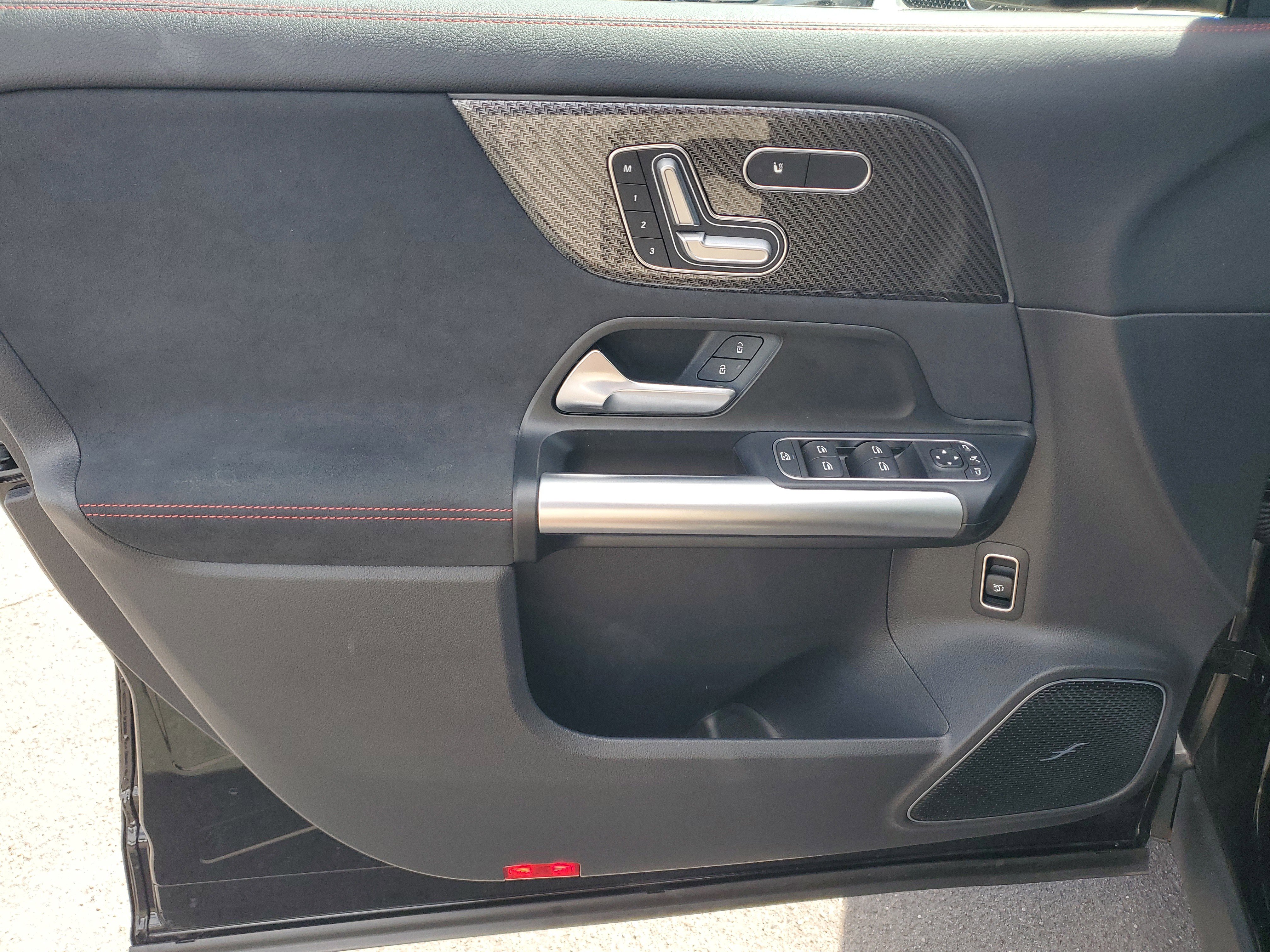 Certified 2025 Mercedes-Benz GLA 35 AMG 4MATIC image 17