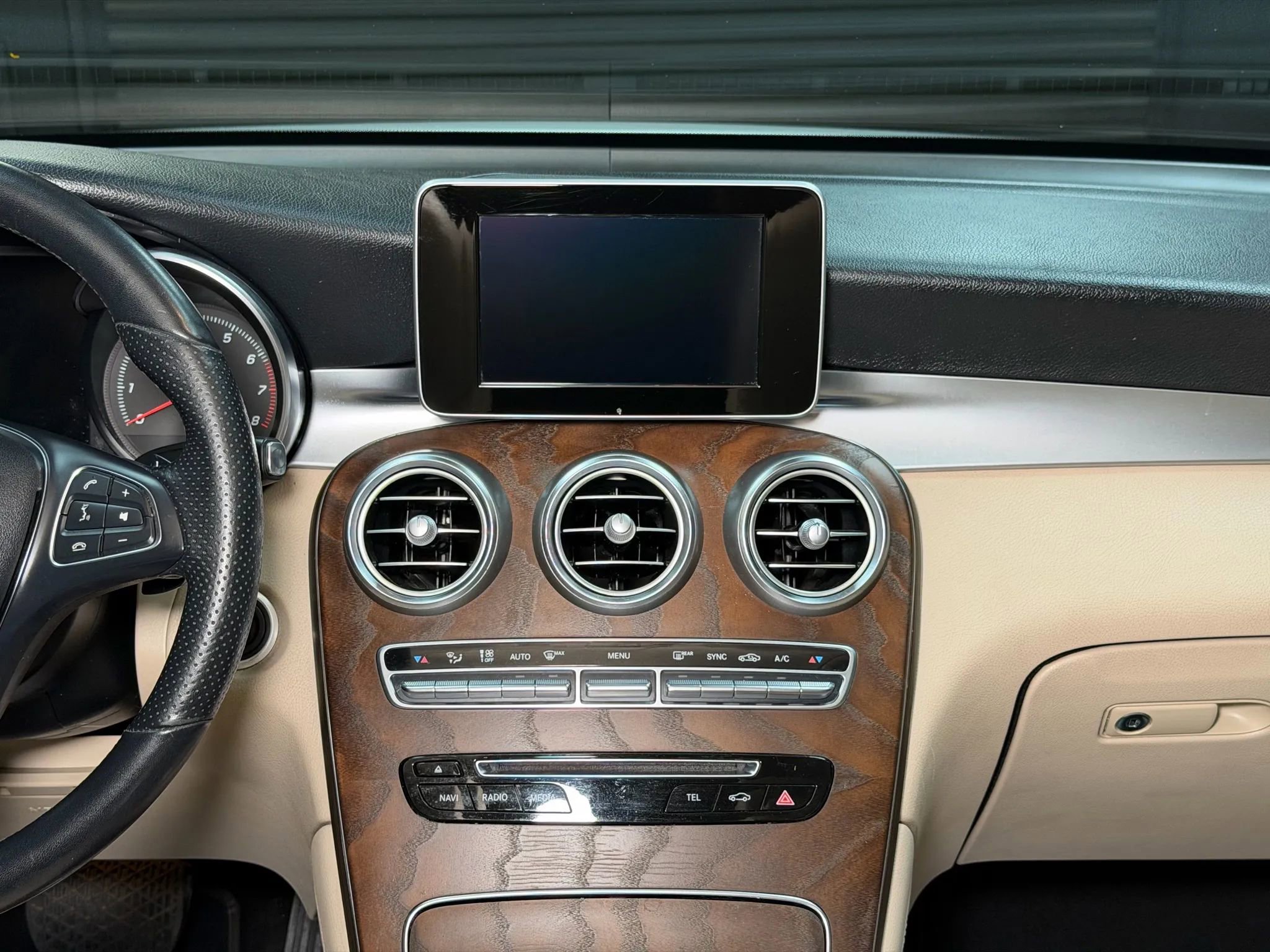 Used 2019 Mercedes-Benz GLC 300 image 29