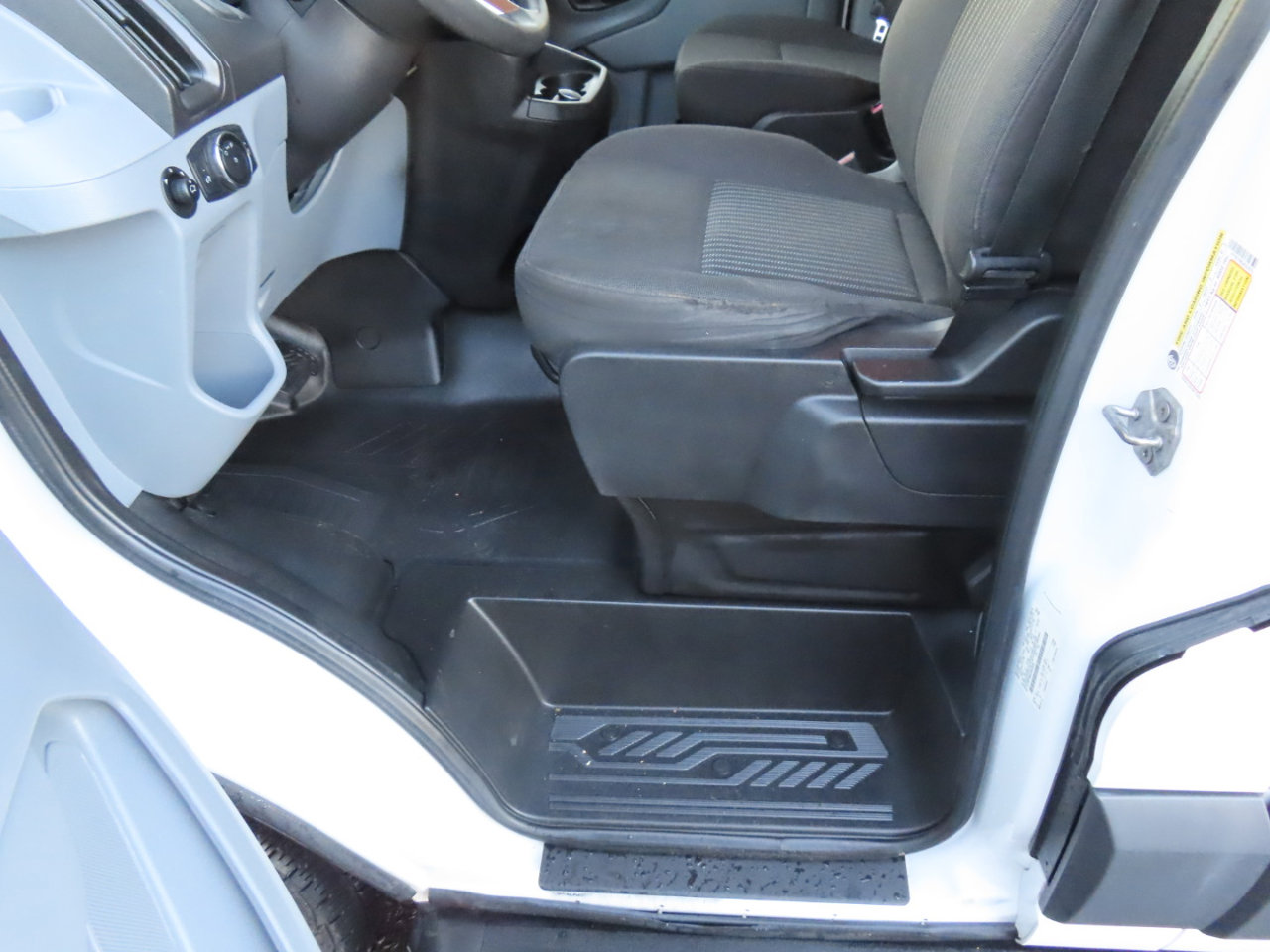 Used 2018 Ford Transit 250 130 Low Roof w/ Exterior Upgrade Package image 11