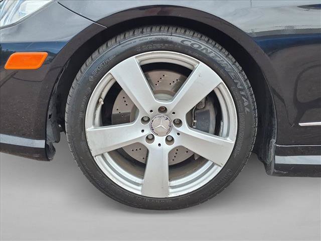 Used 2010 Mercedes-Benz E 550 Coupe image 24