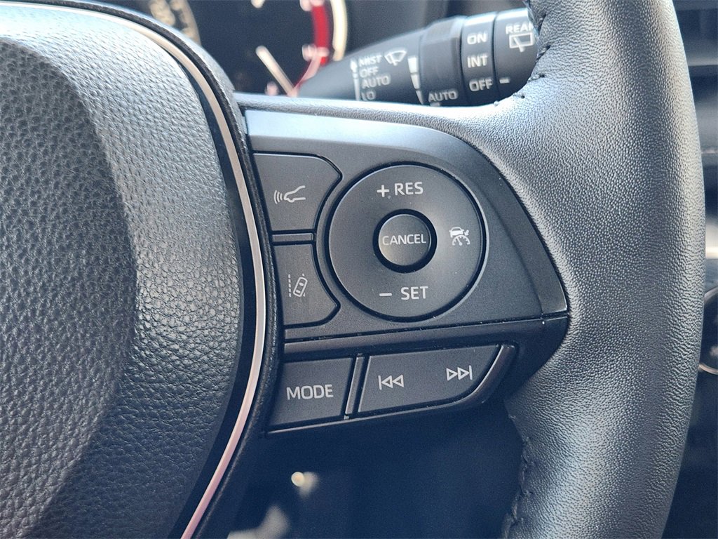 Used 2024 Toyota RAV4 XLE image 27