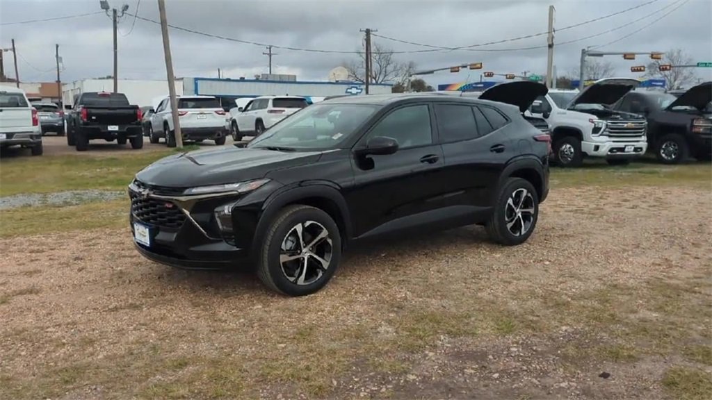 New 2026 Chevrolet Trax RS image 4