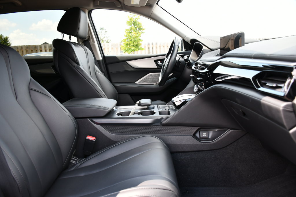 Used 2023 Acura MDX FWD image 36