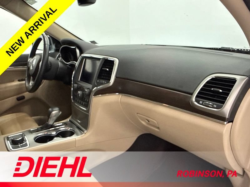 Used 2018 Jeep Grand Cherokee Limited AWD/4WD image 17