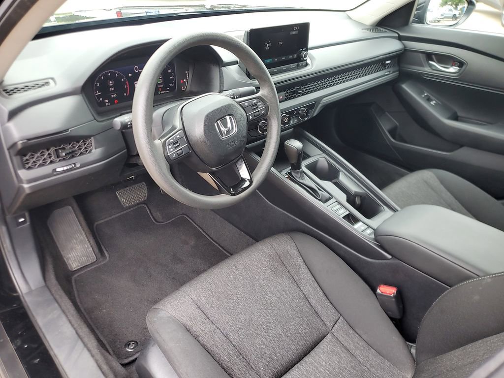 Used 2025 Honda Accord LX image 15