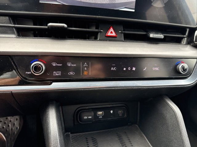 Used 2023 Kia Sportage EX image 28