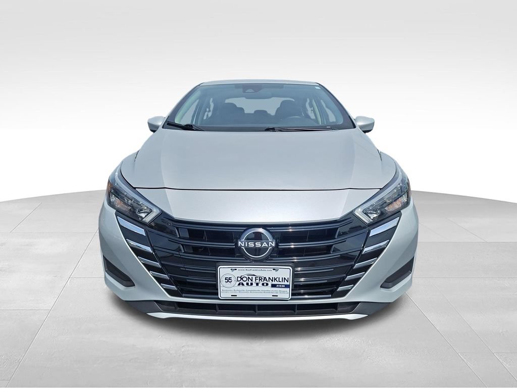 Used 2025 Nissan Versa SV FWD image 8