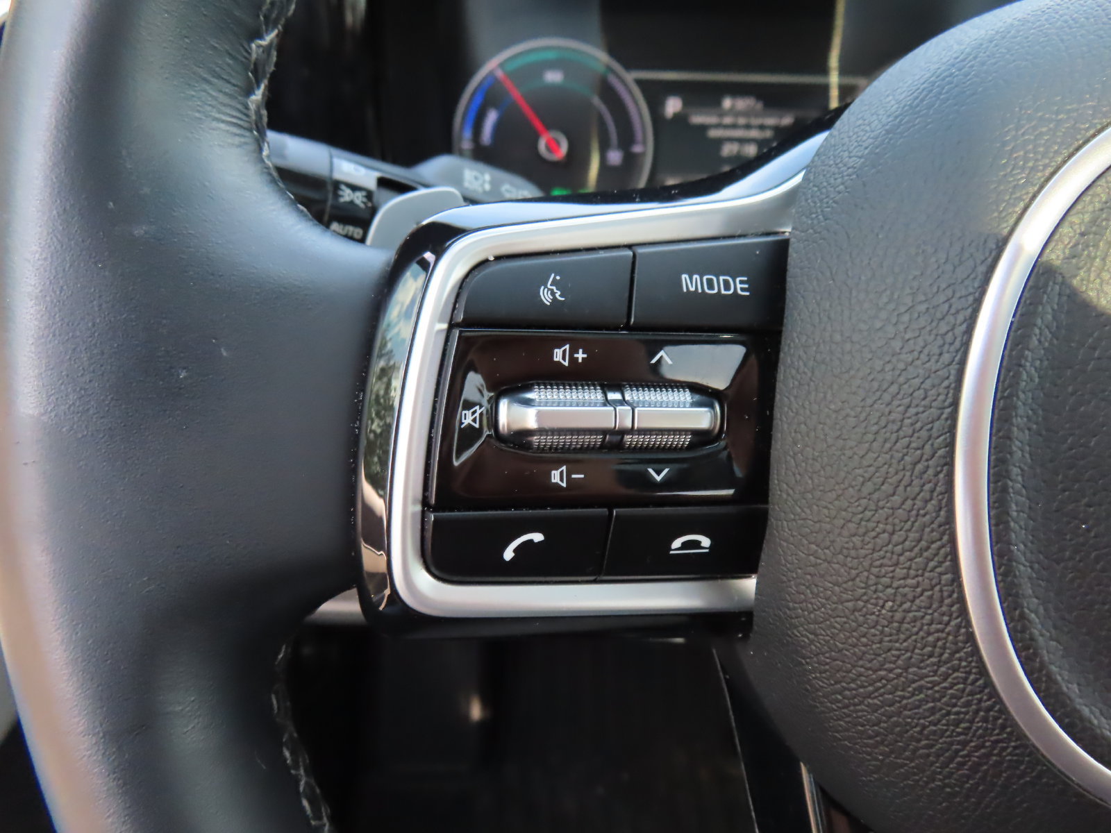 Used 2022 Kia Sorento EX w/ Panoramic Sunroof Package AWD/4WD image 18